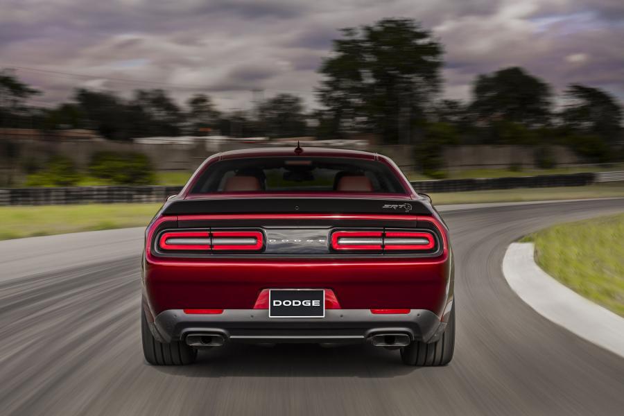  Dodge Challenger SRT Hellcat Widebody 2017 года  (фото 16 из 69)